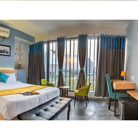 AURA Corporate Suites at Manyata Tech Park Bangalore Bagian luar foto